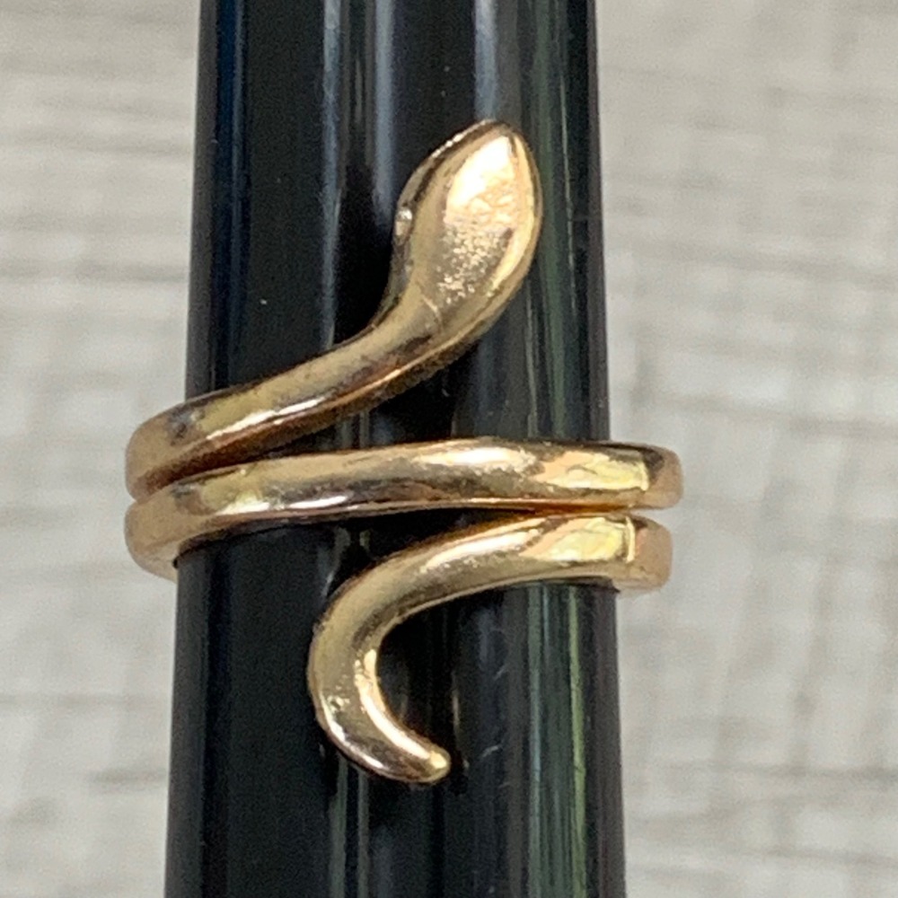 Gold Tone Snake Coil Ring Serpent Bypass Band Size 7.5